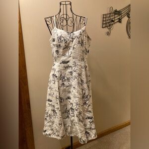 Banana Republic White and Black Printed Dress